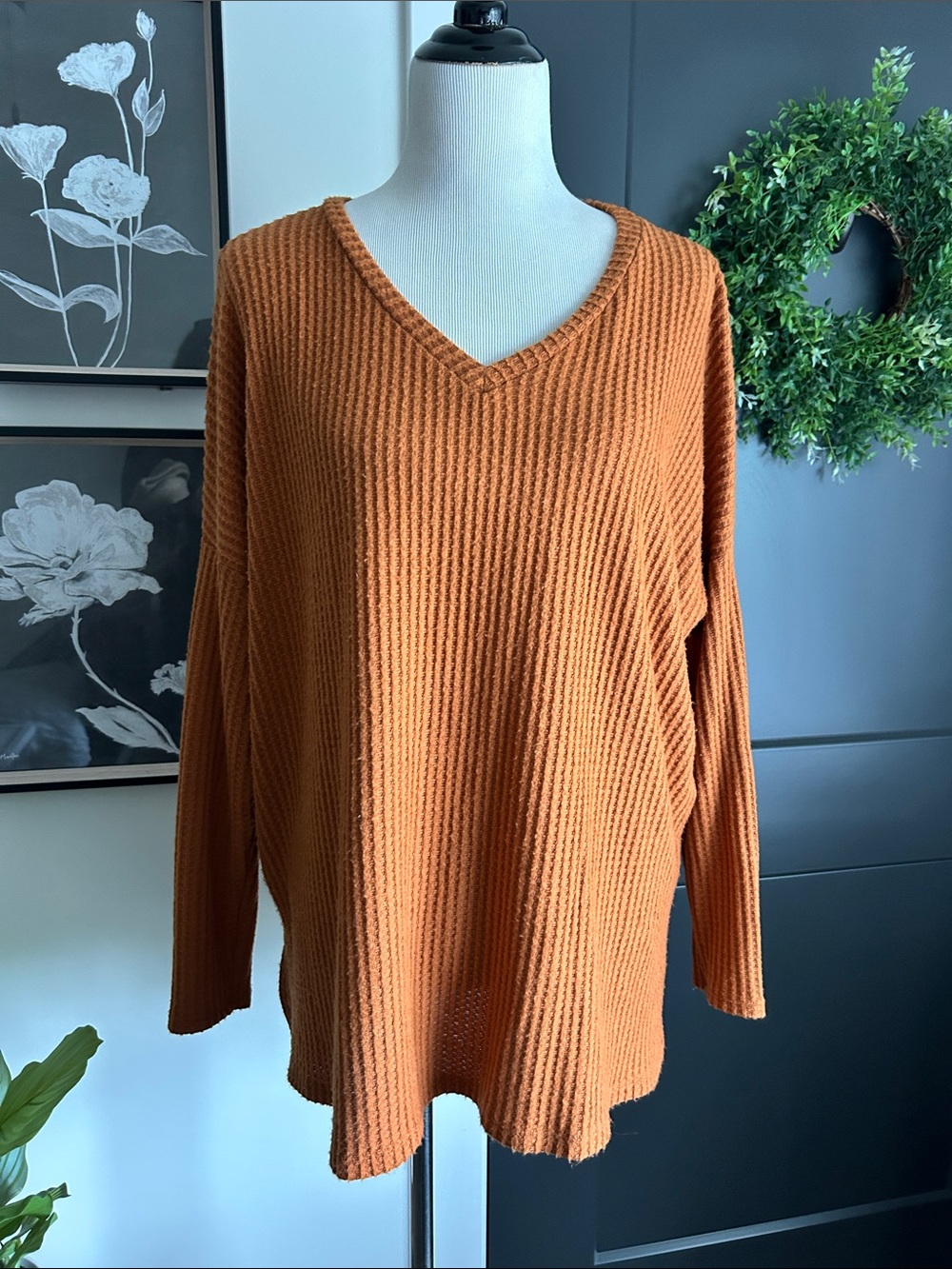 🍁 super baggy stretchy S Rust Orange V-Neck Waffle Knit fall top